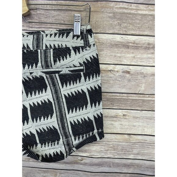 American Eagle Womens 6 Midi Shorts Stretch Boho Southwest Print Gray Tan Flat - Picture 6 of 10